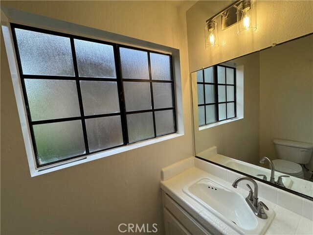 Building Photo - 524 S Catalina Ave
