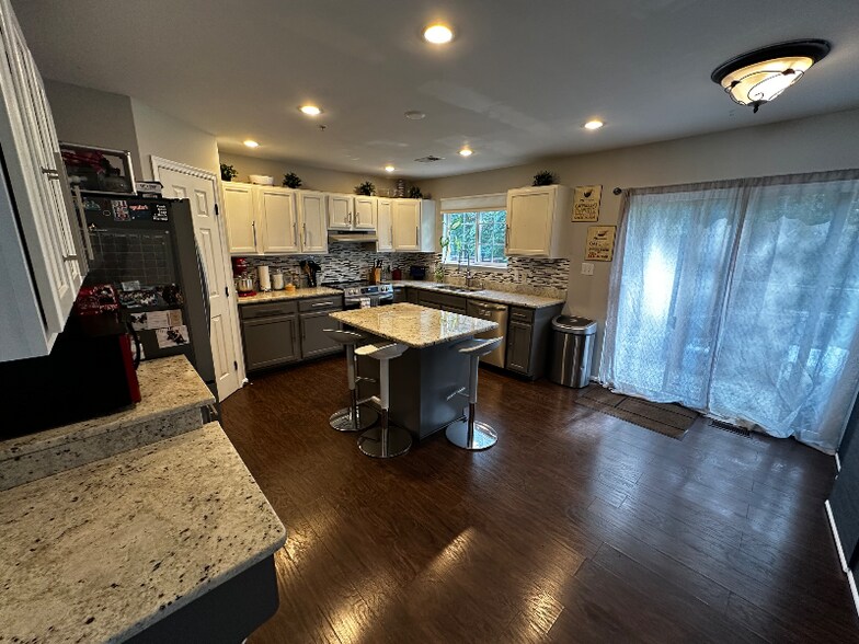 Building Photo - 7515 Belgravia Ln