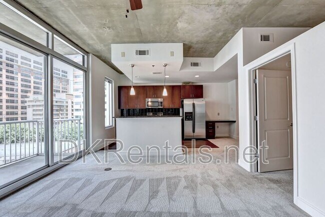 Building Photo - 44 Peachtree Pl NE