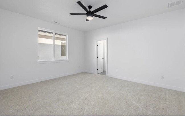 Building Photo - 6646 W 24th Ave