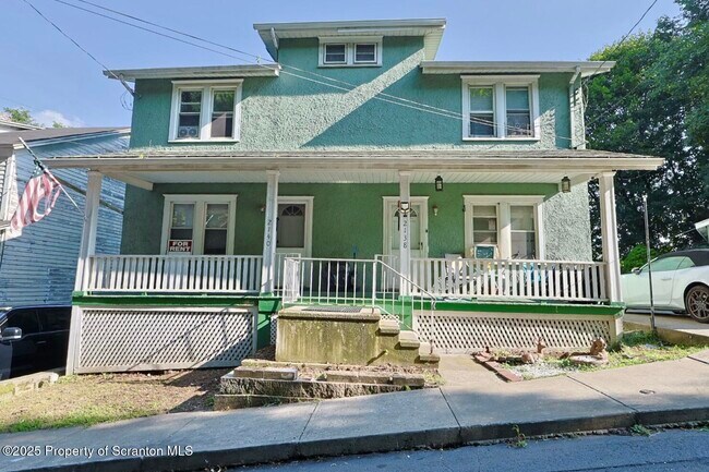 Primary Photo - 2140 Pond Ave