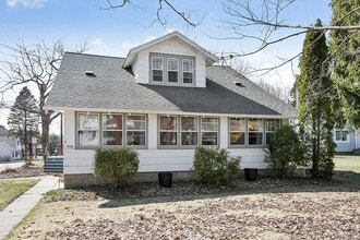 Building Photo - 705 N 5th Ave