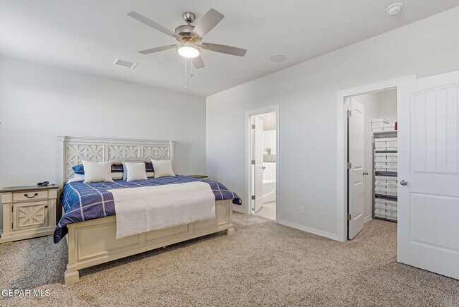 Building Photo - 11150 Blazing Star Pl