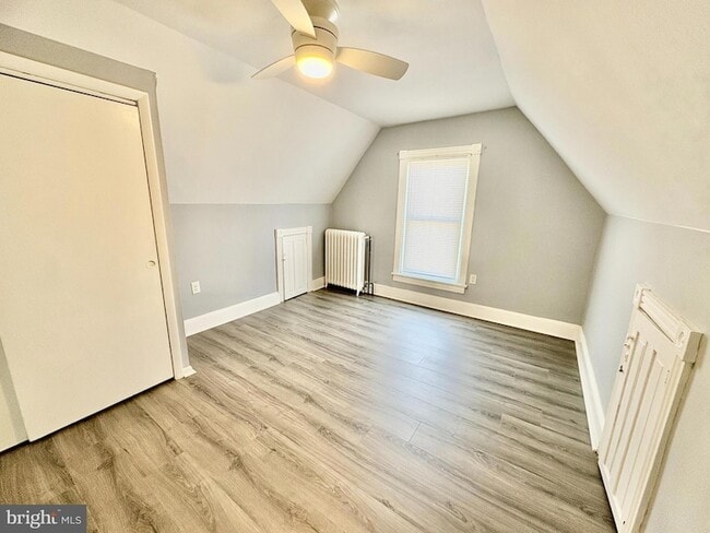 Building Photo - 735 Morgan Ave