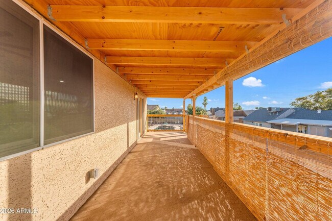 Building Photo - 1852 N Saffron Cir