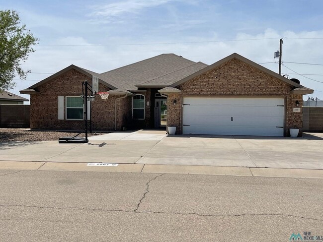 Primary Photo - 2007 W Jacobs Ave