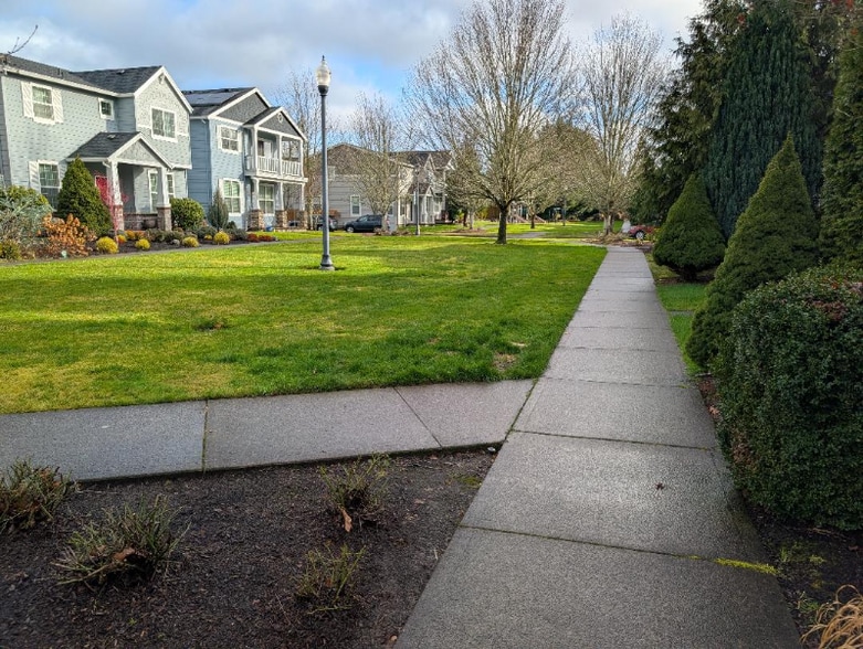 Building Photo - 5247 SE Verbena Pl