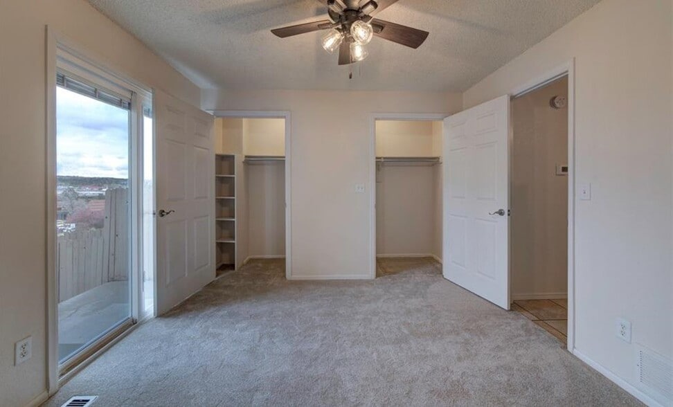 Building Photo - 6829 Overland Dr