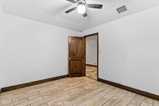 Building Photo - 7716 Wenda Dr