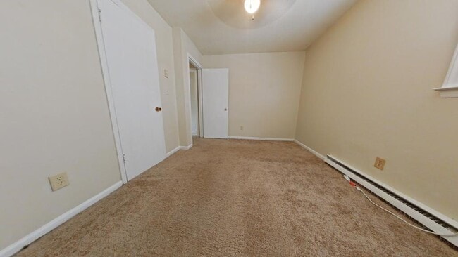 Building Photo - 1105 Meadowbrook Blvd