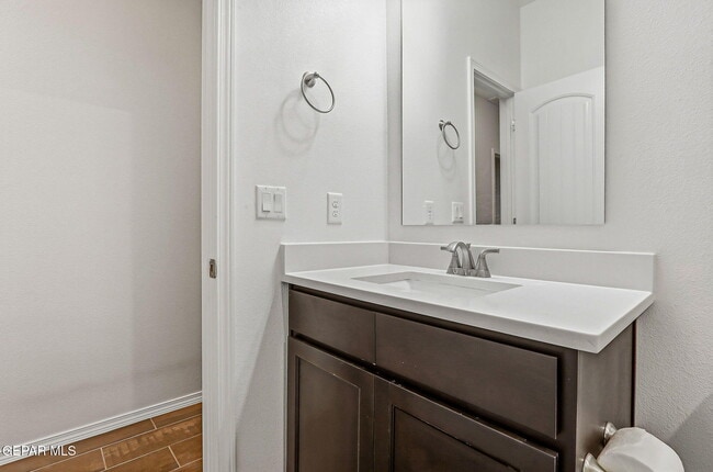 Building Photo - 14804 John McNeely Ave