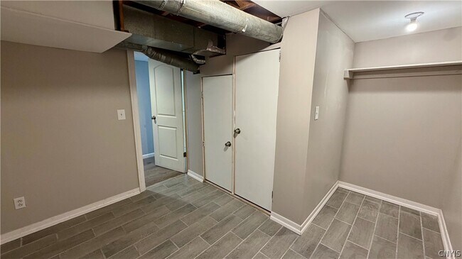 Building Photo - 104 Finwood Dr