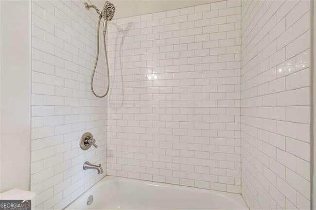 Building Photo - 1240 Oakland Terrace SW