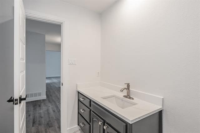 Building Photo - 8409 Glenann Dr