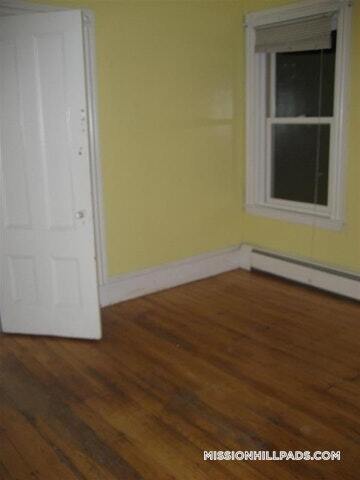 Building Photo - 140 St Alphonsus St