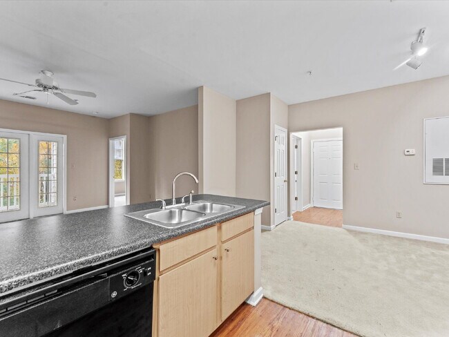 Building Photo - 704 Bristol Village Dr