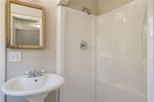 Building Photo - 1798 Dogwood Ct SW