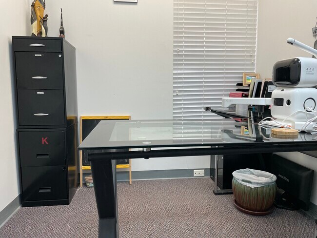 Building Photo - 1601 Walnut St