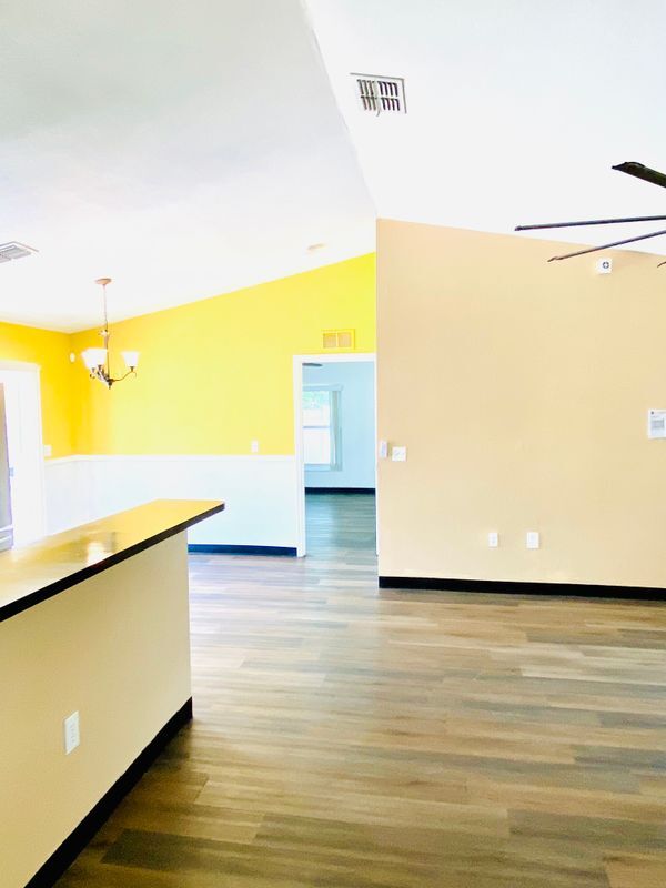 Building Photo - 659 Jaguar Ct