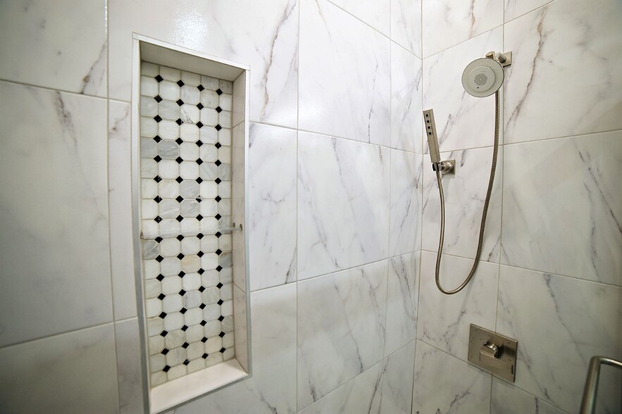 Building Photo - 415 New York Ave