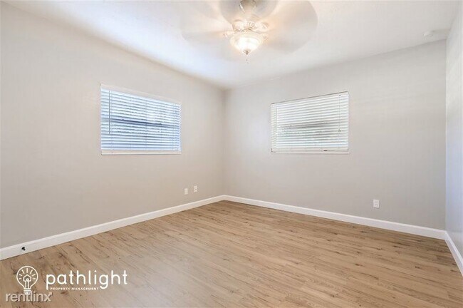 Building Photo - 3 br, 2 bath House - 6685 26Th Way N UNIT