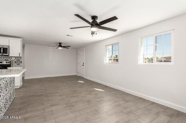 Building Photo - 240 N Monte Vista St