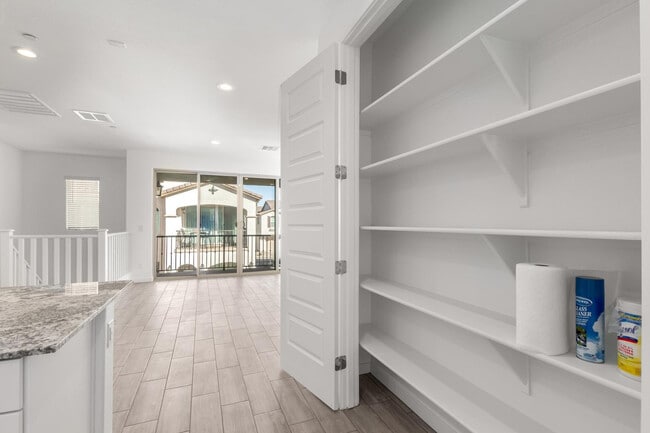 Building Photo - 4054 E Amoroso Dr