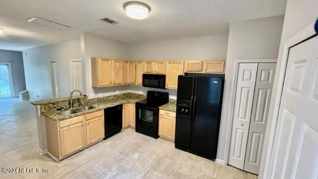 Building Photo - 257 Scrub Jay Dr