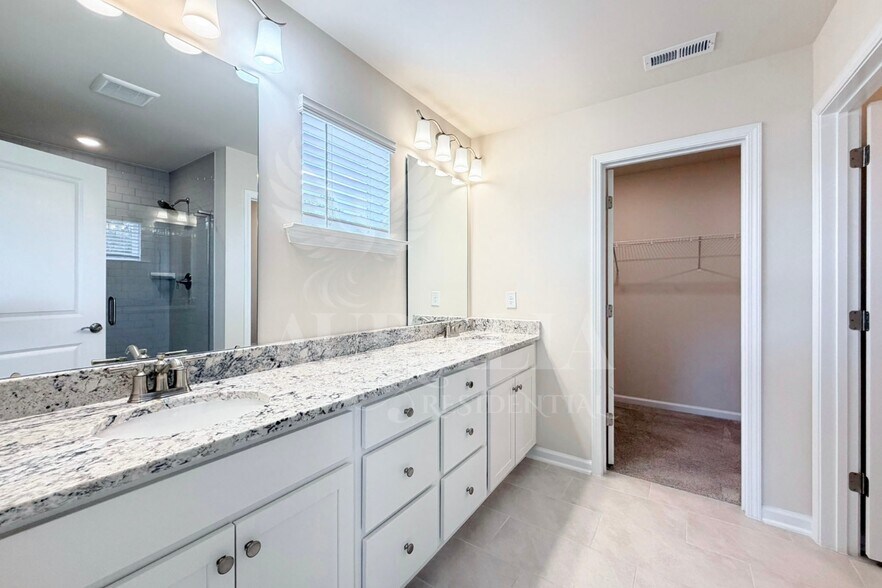 Building Photo - 5701 Agrinio Way
