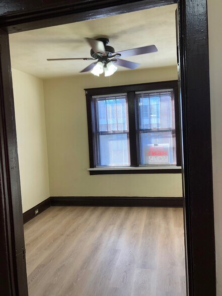 Big bedroom - 1308A Tower Grove Ave