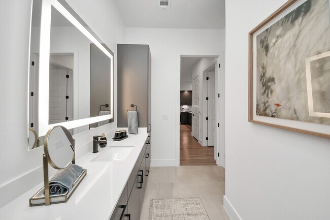 Building Photo - 15635 Memorial Dr