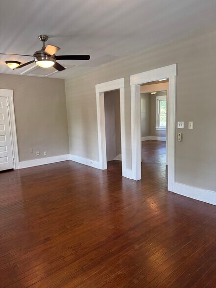 Building Photo - 3675 Herschel St