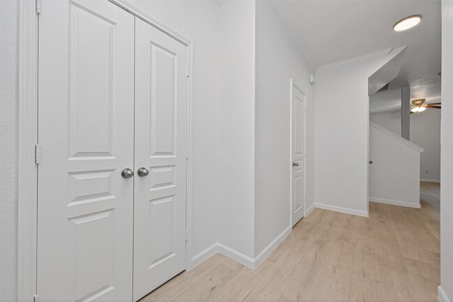 Building Photo - 16827 Libson Falls Dr