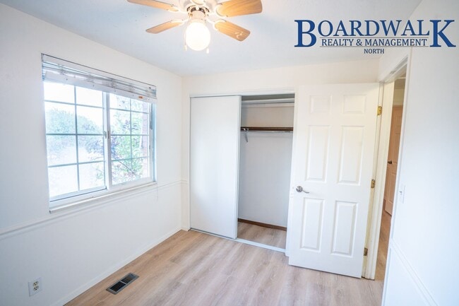 Building Photo - Updated 4 Bedroom Home in Beautiful Eden!
