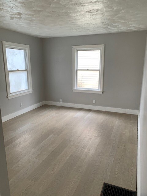 Building Photo - 123 N 41st St