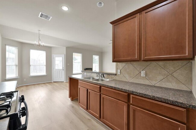 Building Photo - 9442 E Woodmark