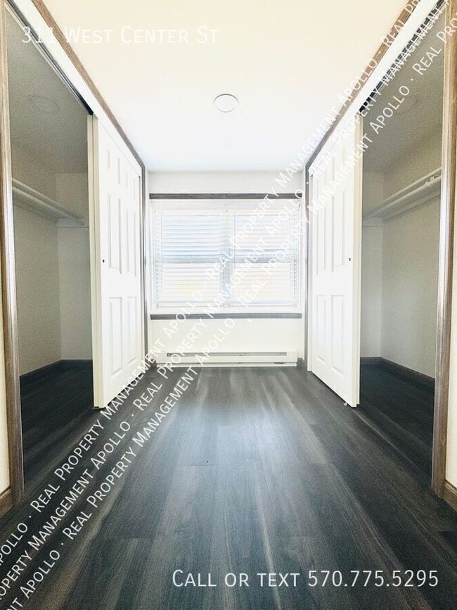 Building Photo - 311 W Center St