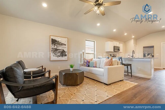 Building Photo - NEW 3 Bedroom In Bell Farms!