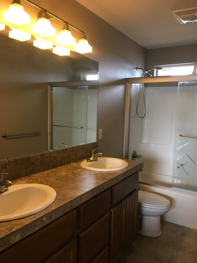 Building Photo - 21174 Capella Pl