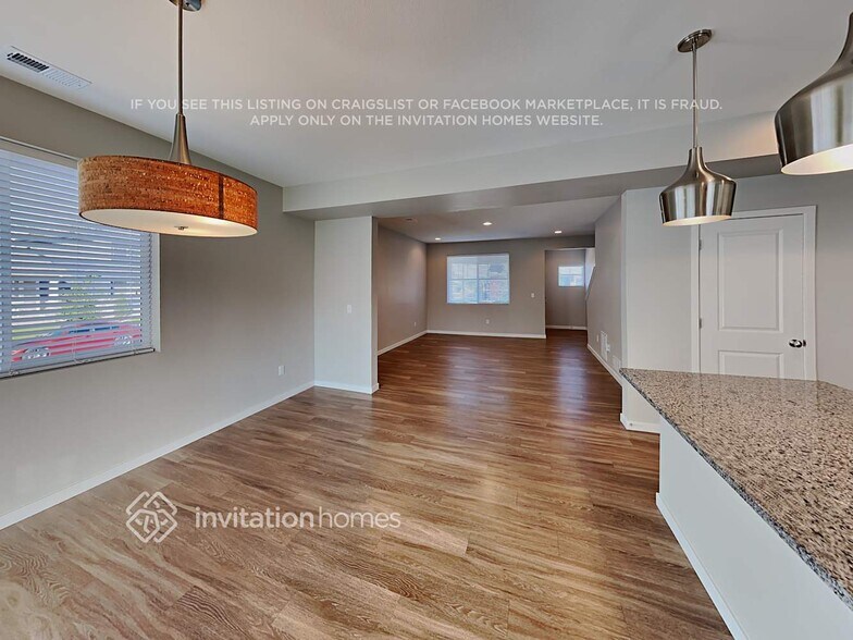 Building Photo - 2168 Bock St