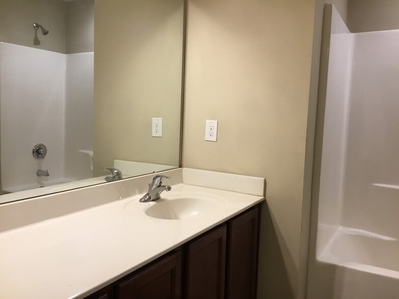 Building Photo - 14308 Foxcroft Rd