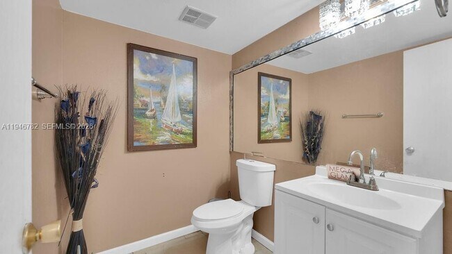 Building Photo - 6 Spinning Wheel Ln