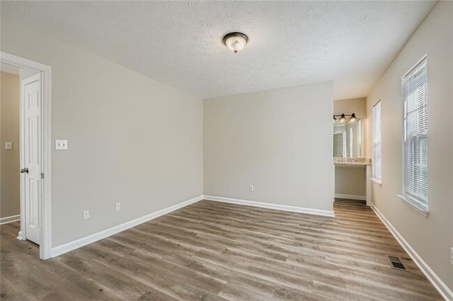 Building Photo - 4069 Heritage Valley Ct
