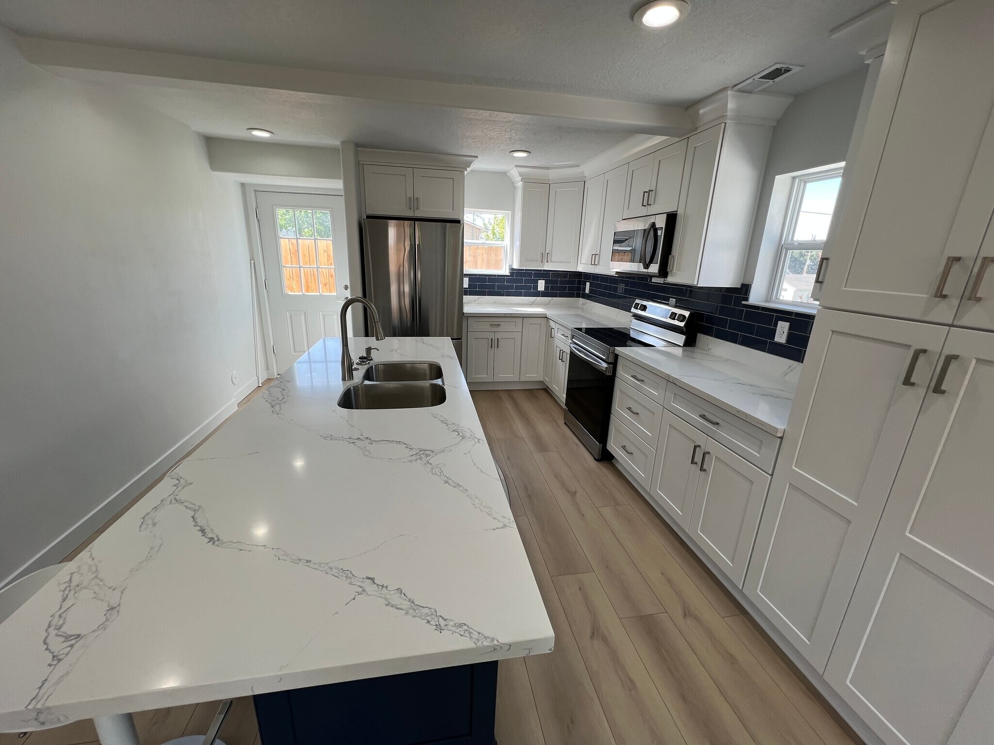 Building Photo - 290 N 600 E