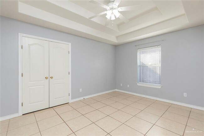 Building Photo - 22 Miranda Ln