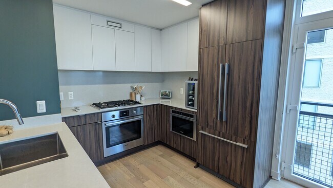 Building Photo - 37 L St SE