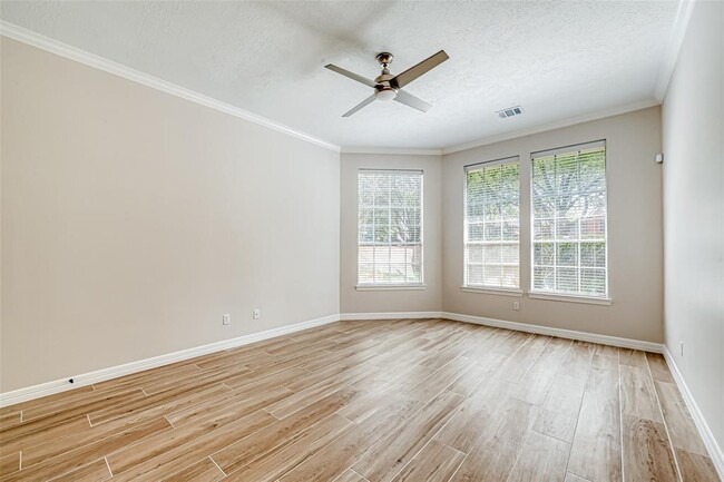 Building Photo - 18 Turtle Creek Manor