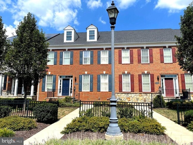 Building Photo - 43086 Old Ryan Rd