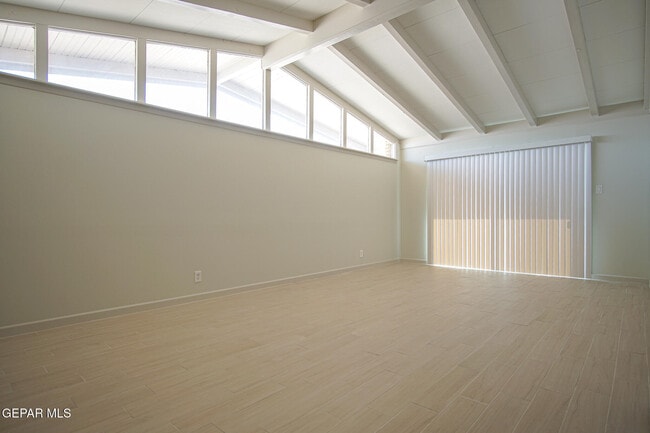 Building Photo - 3313 Cork Dr