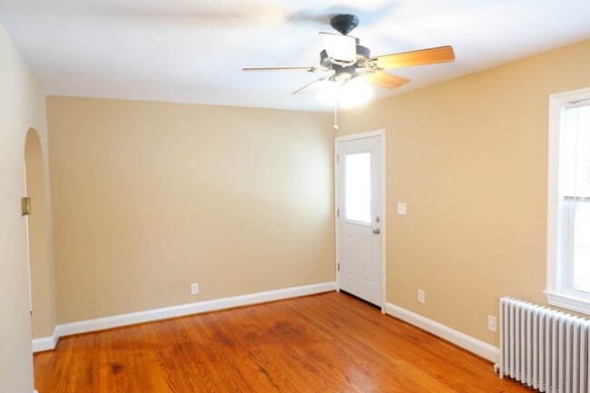 Building Photo - 8207 Garland Ave